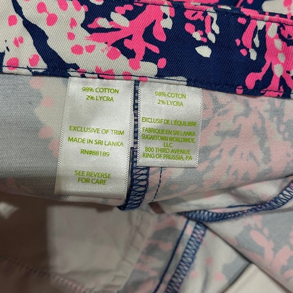 Lilly Pulitzer OUTFIT- Button-Down Shirt & Shorts – Size S Top / 4 Bottom - Picture 6 of 7